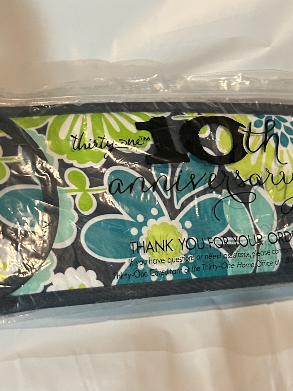 Thirty-one Teal & Lime Floral Best Buds Flat iron case
